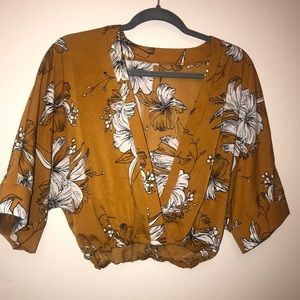 Women’s size medium floral crop top